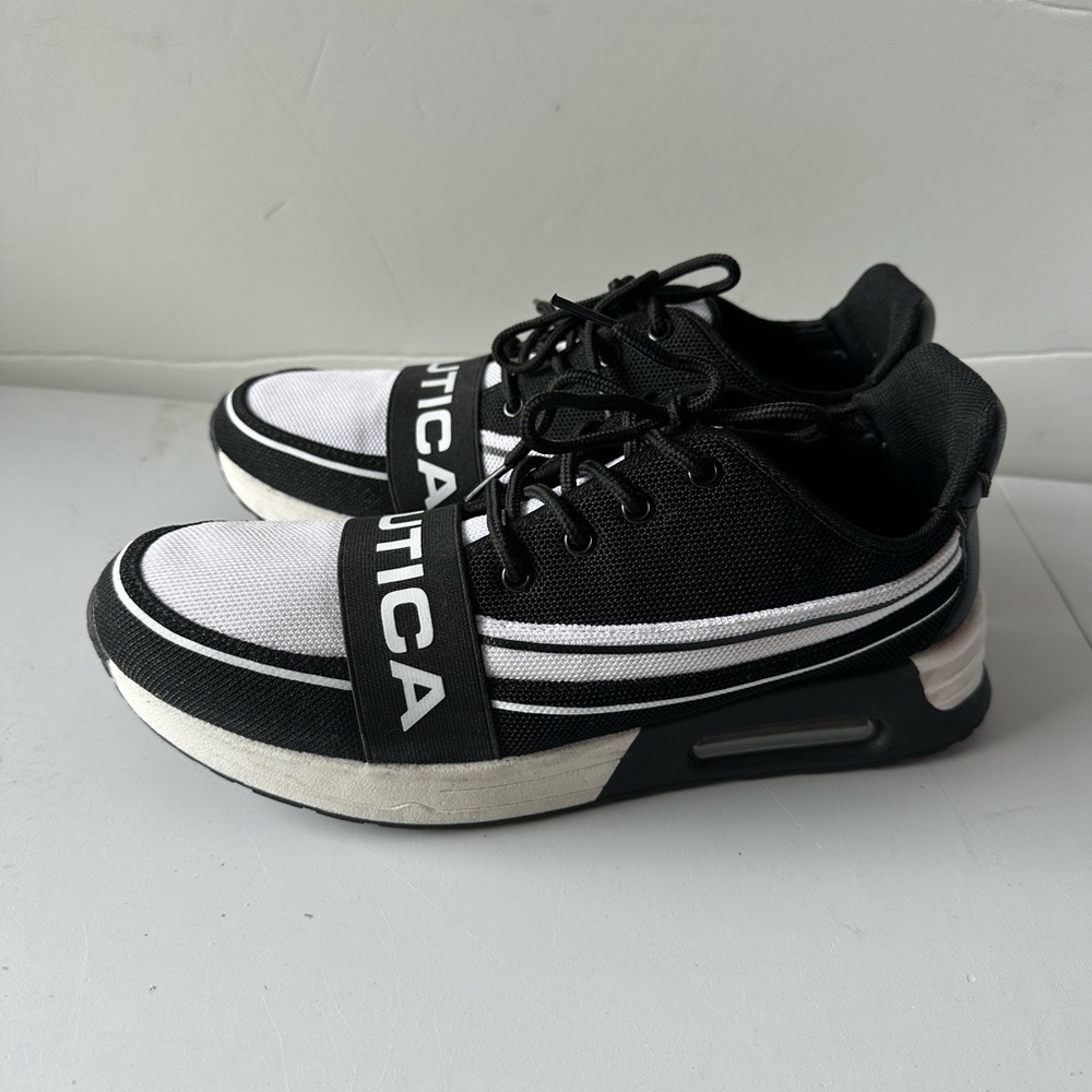Nautica Jale Sneakers Black White Logo Comfort Cushion Shoes Women's Size 9.5